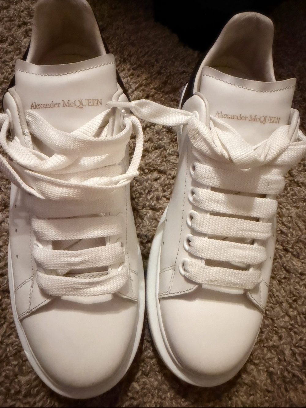 Authentic Alexander McQueen Oversized White & Black Leather Sneakers - Picture 5 of 6